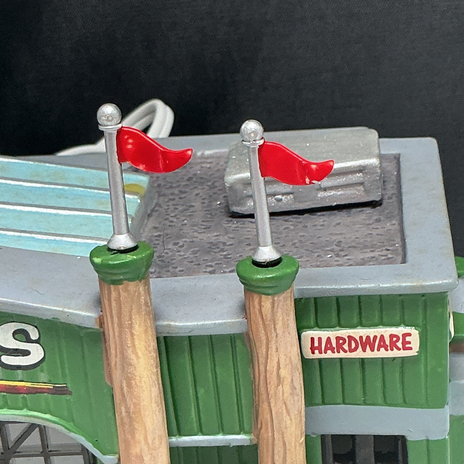 Rare Lemax MENARDS Store Building Rare 2006 w Light Cord No Box Read Description