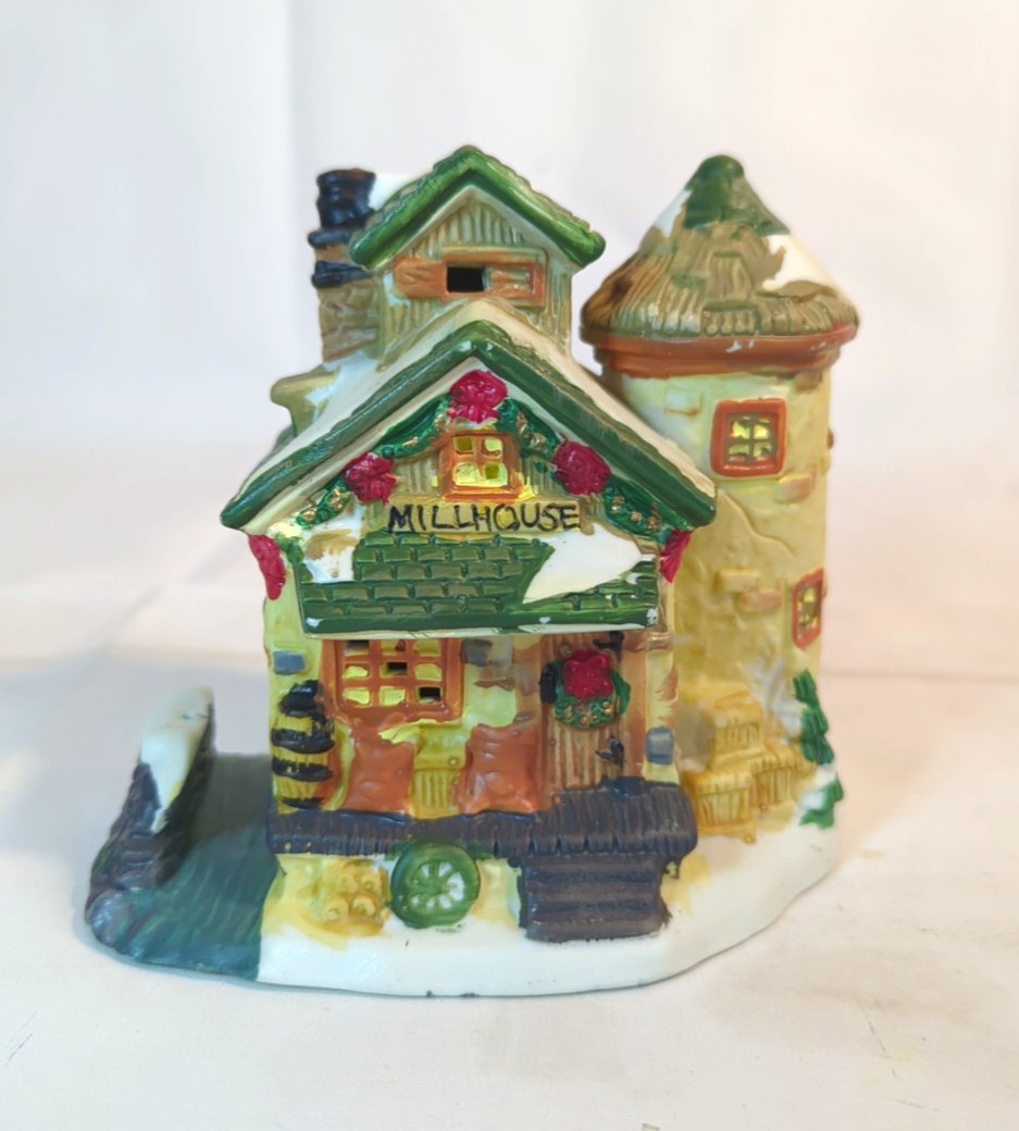 Cobblestone Corners Christmas Village MillHouse 2005 Windham Heights, See Ad