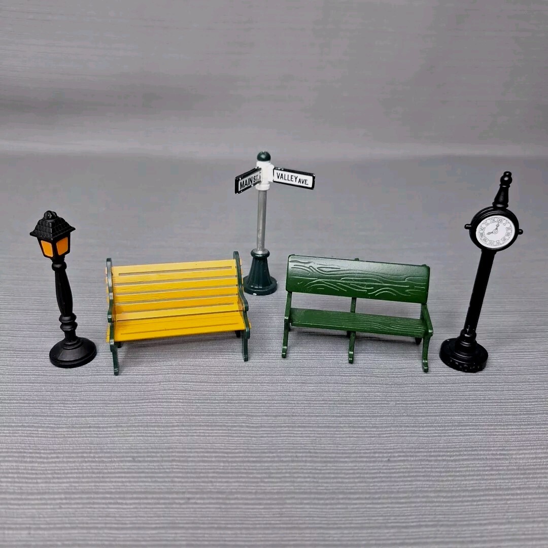 5 Piece Lot Christmas Village Accessories Bench Street Sign Clock Metal Taiwan