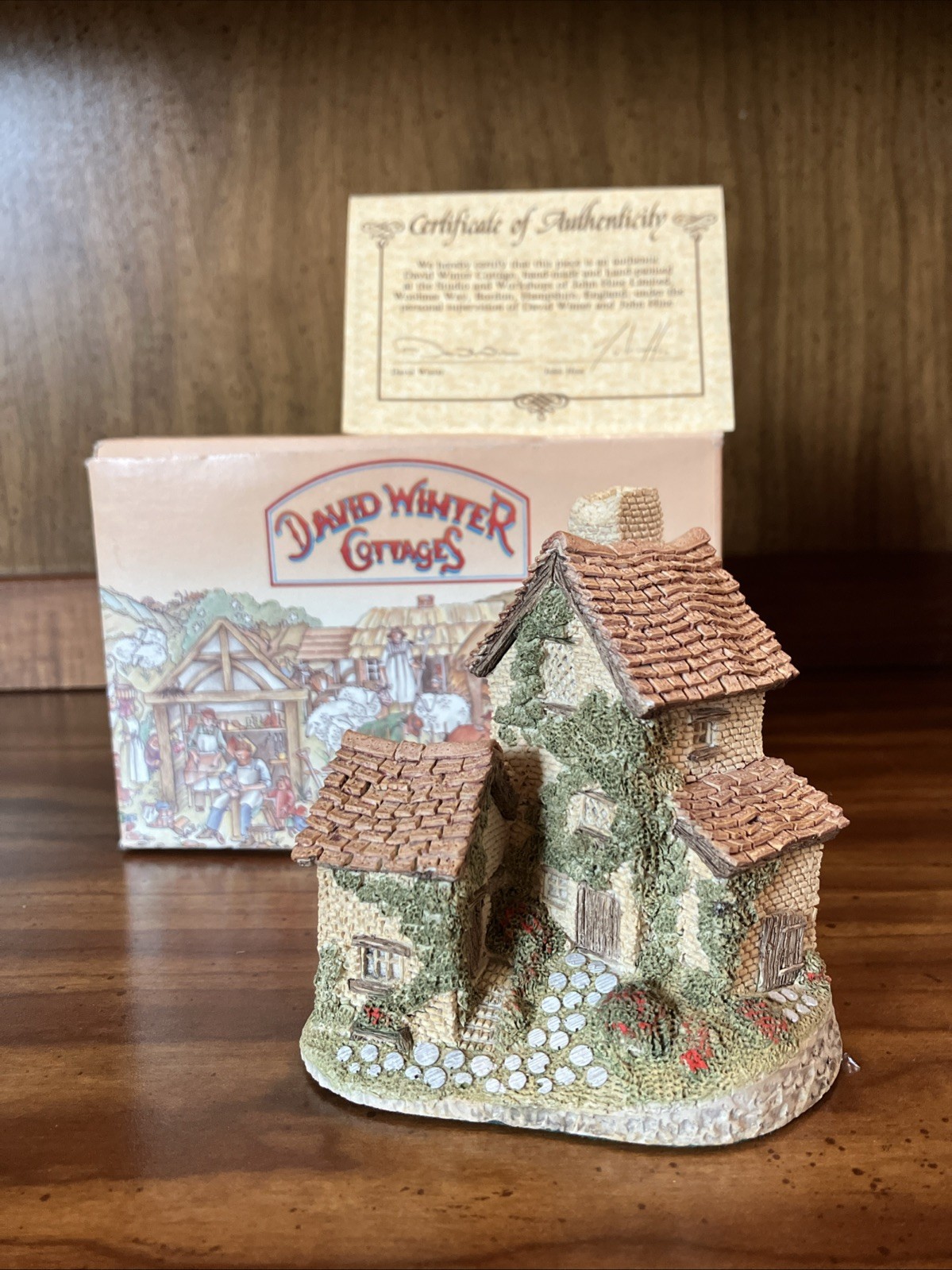 David Winter Cottages THE IVY COTTAGE 1982 Vintage Original Box & COA