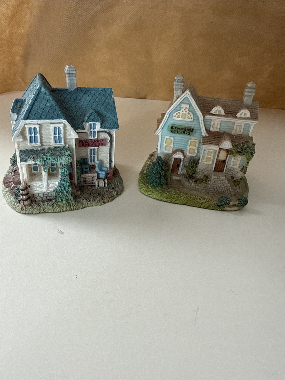 2 Liberty Falls Figurines Red Rudder Antiques And Sign Maker & Print Shop