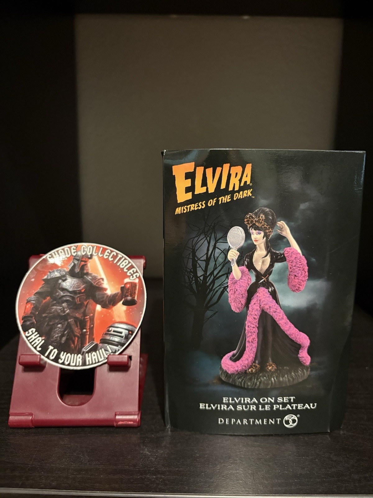 Department 56 Elvira Mistress of The Dark Village Accessories On Set Figurine