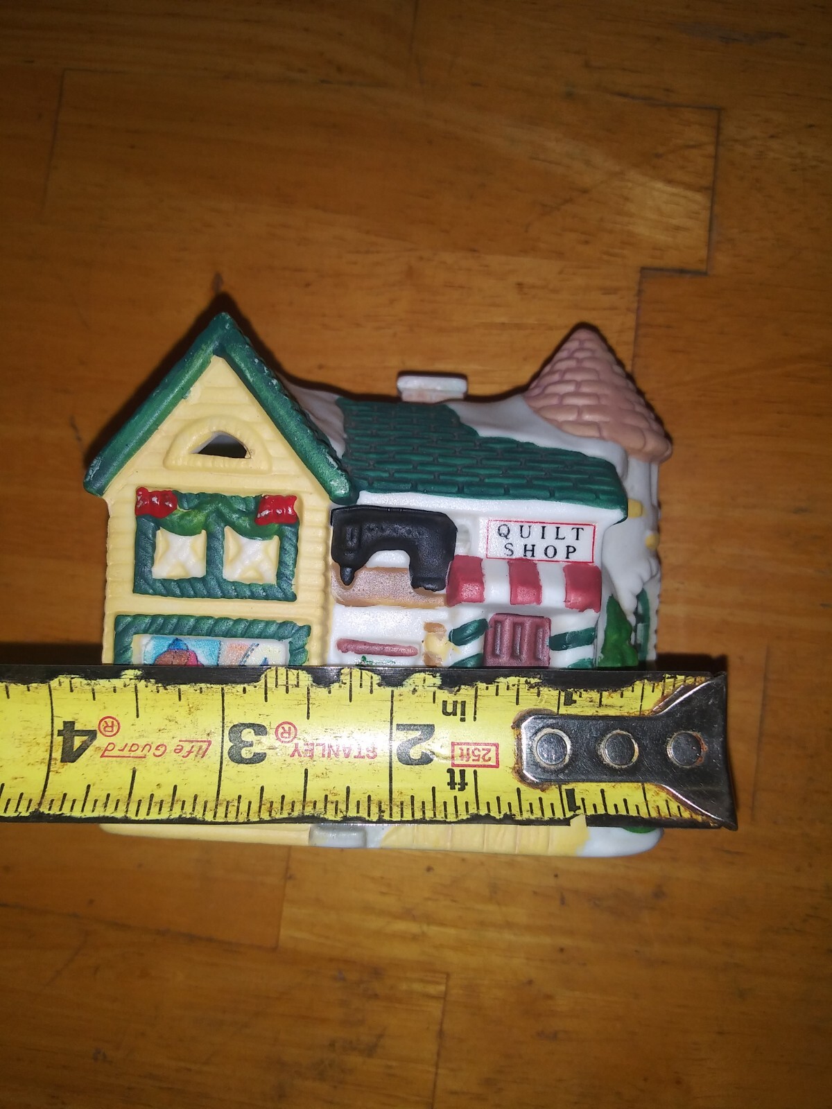 2 Ceramic Houses Quilt Shop And Church Christmas Village Houses