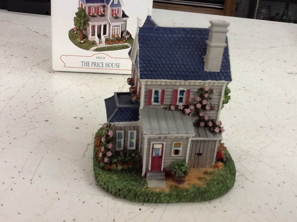 Liberty Falls American Collection Lot of 5 Haunted House Pumpkin Patch Palm Read