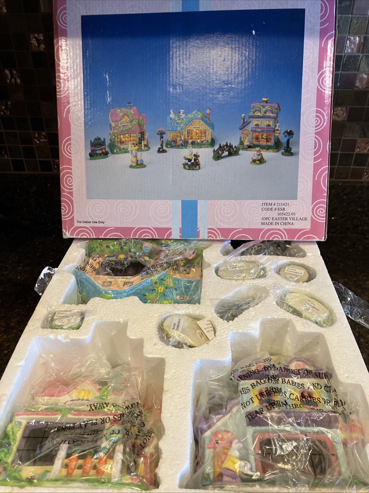 10PC Easter Bunny Village-Train Station-Ducky Diner-House-cord-peek windows NOS!