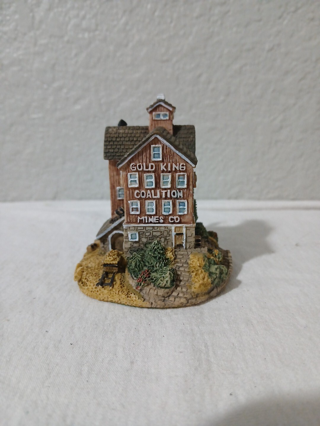 International Resourcing Services Mini Village Houses Lot of 5 Houses Vtg 1993