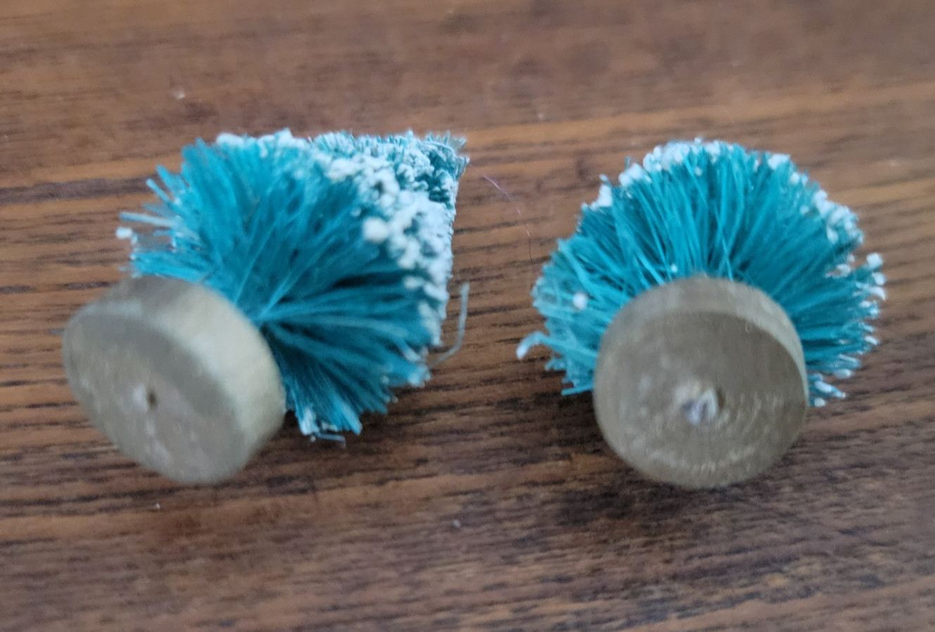 Vintage Bottle Brush 1.5 inch Trees Flocked with Wood Bases Lot of 5 Germany