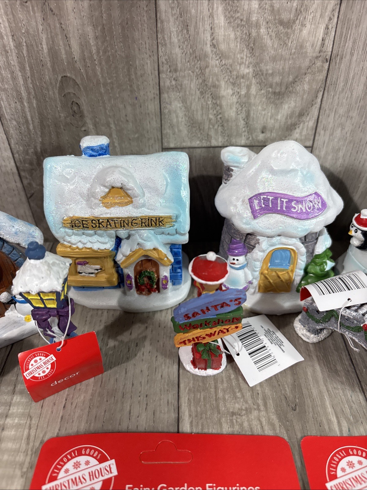 Lot of Christmas Village Pieces Figures Snowman People Lamp Posts Houses 33 Pcs