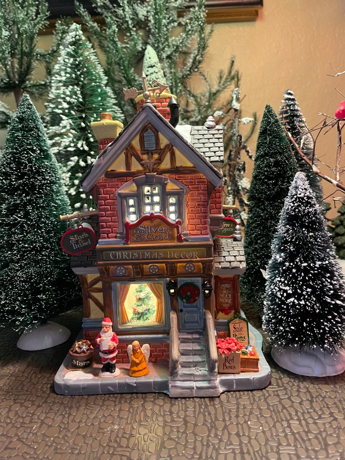 Lemax-Silver & Gold Shop Porcelain Lighted Building 45699 Retired 2014 Complete