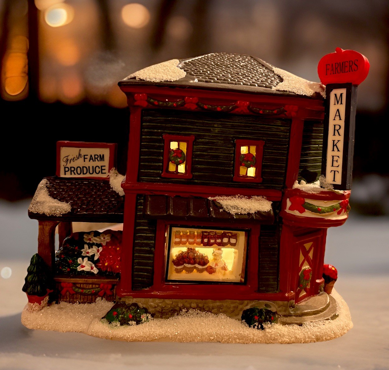 2015 St. Nicholas Square Village Collection “Farmers Market” Box and Light Mint