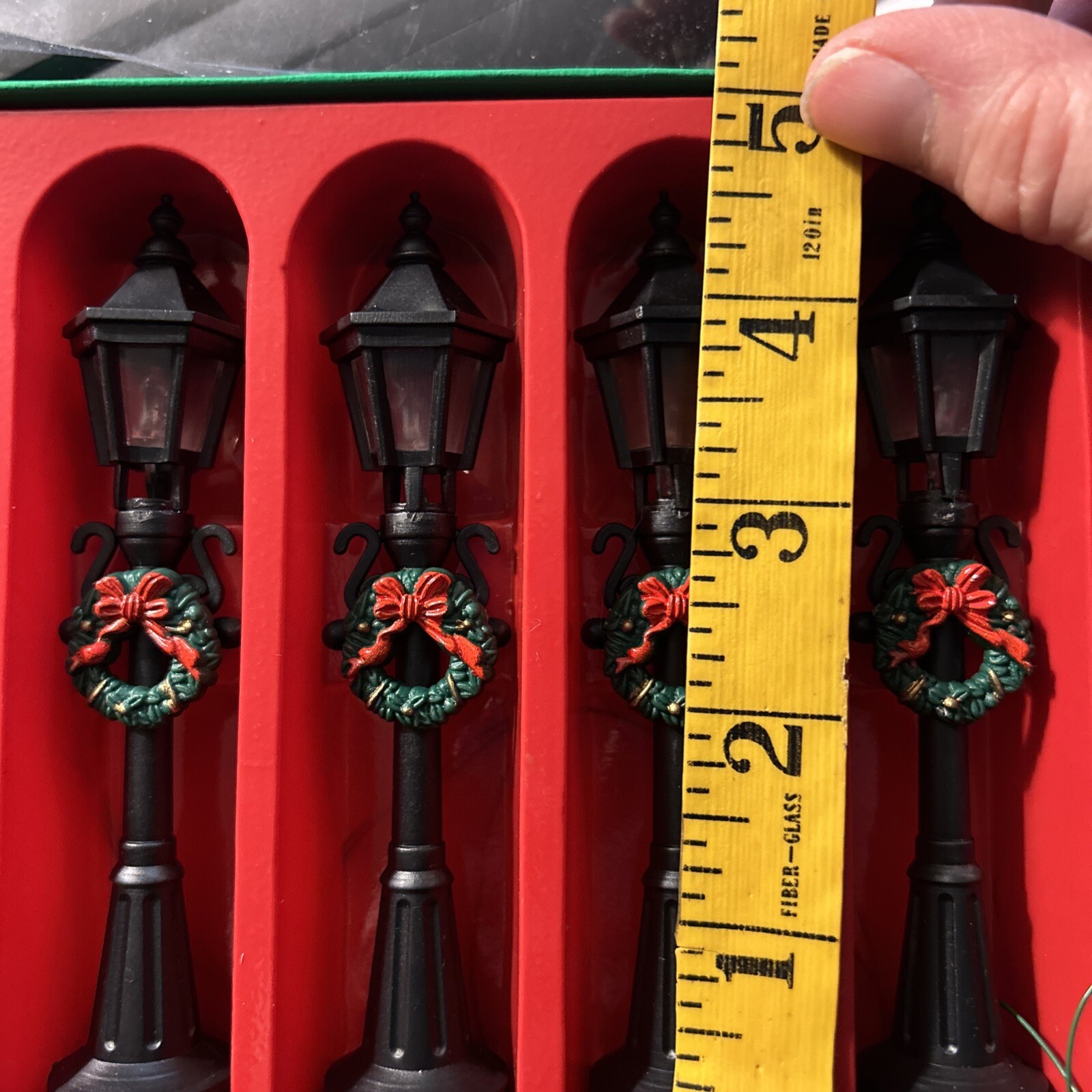 Set Of 6 Lighted Holiday Christmas Village Miniature Lamp Posts W Wreaths 4.75″