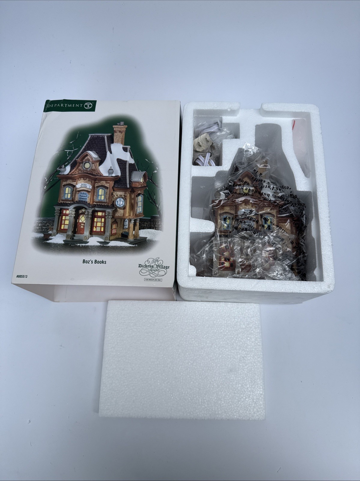 Dept 56 – Dickens Village – Boz’s Books #805513 – 2008(r) – NIB