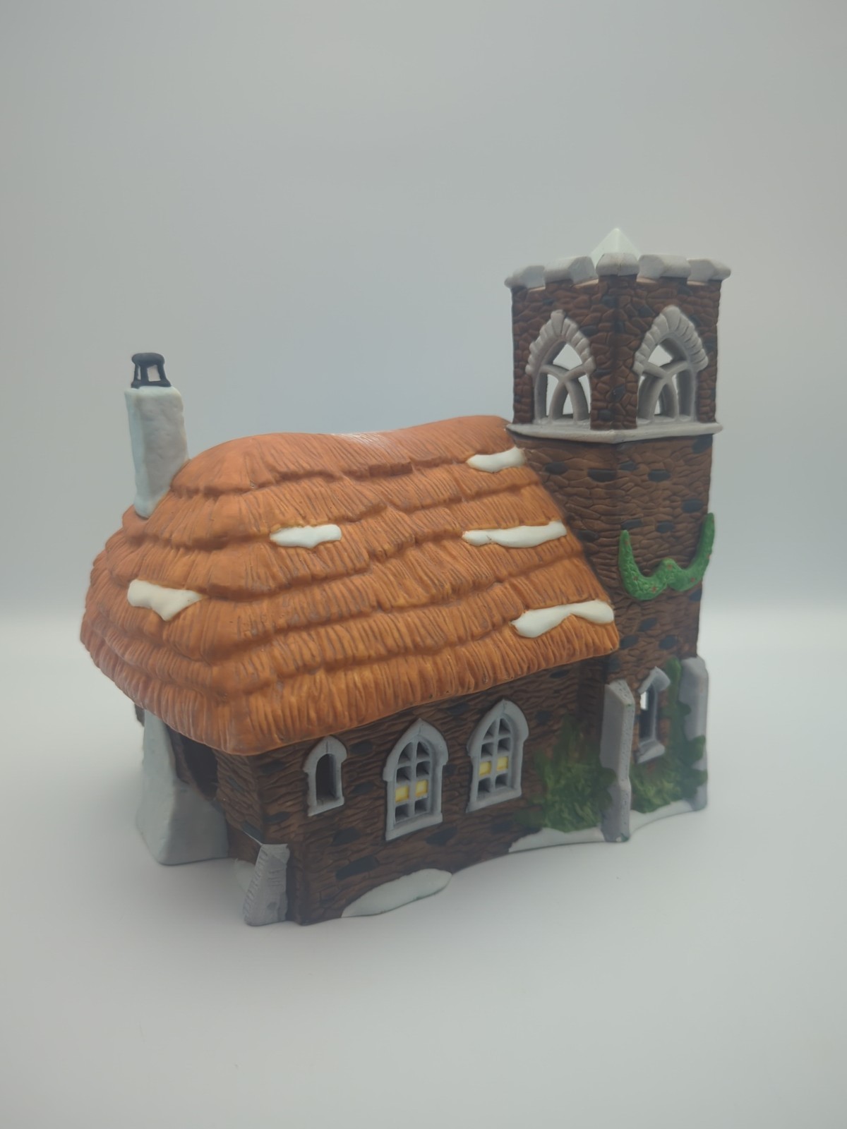 Dept 56 Ivy Glen Church Retired 1988 Dickens Christmas Village w/ Light & Carton