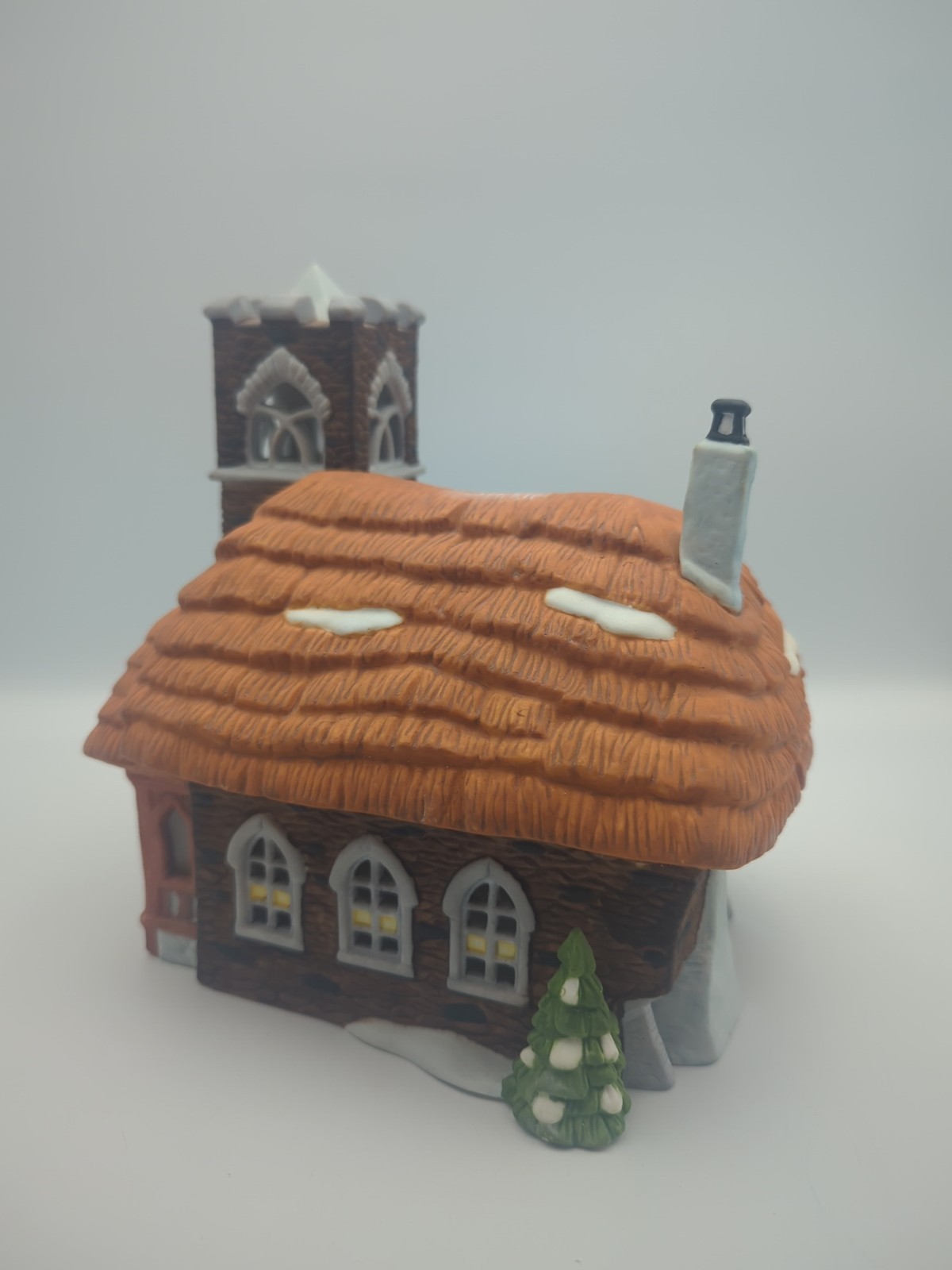 Dept 56 Ivy Glen Church Retired 1988 Dickens Christmas Village w/ Light & Carton