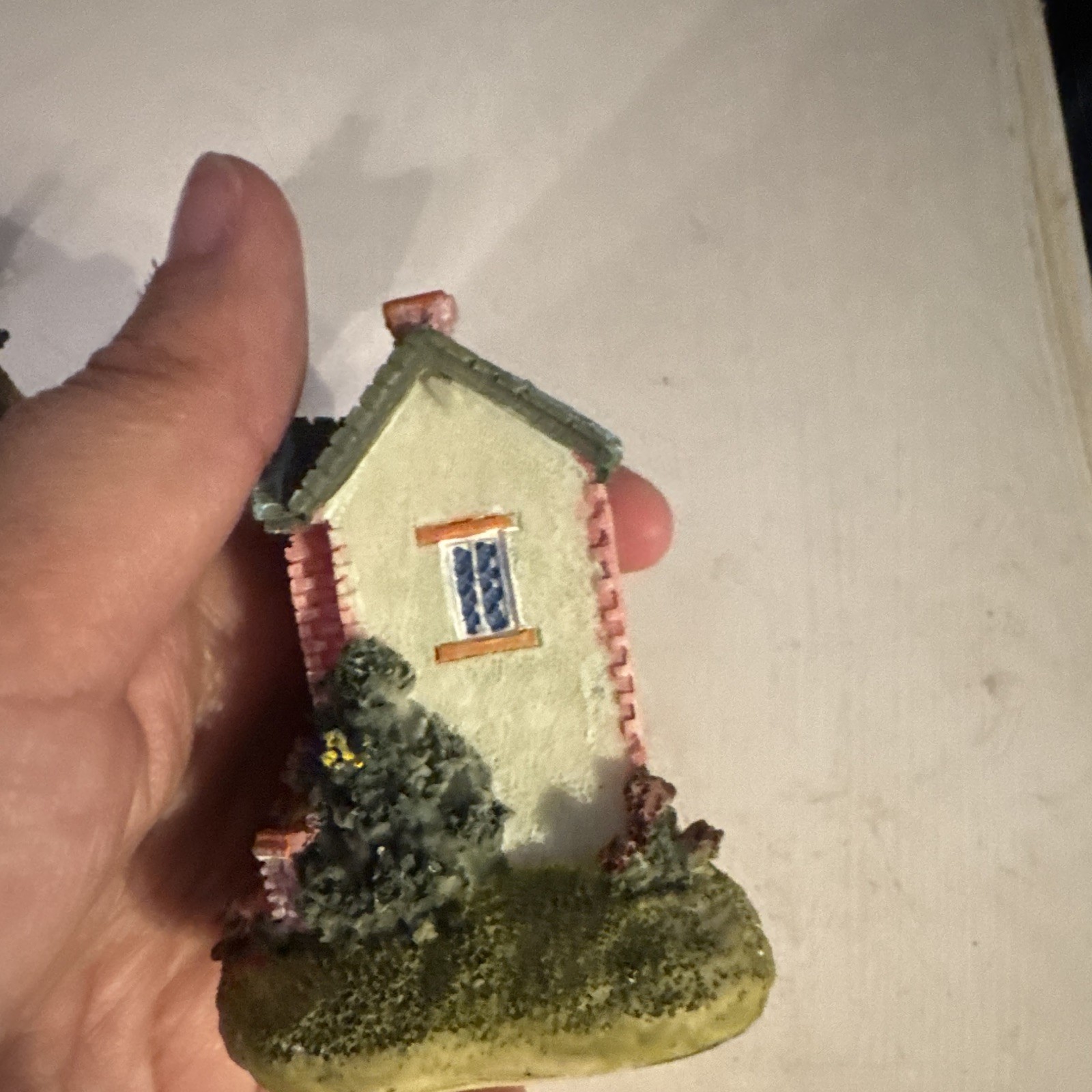 Hand-Painted Resin Miniature Cottage Houses Set of 3 Multicolor Display