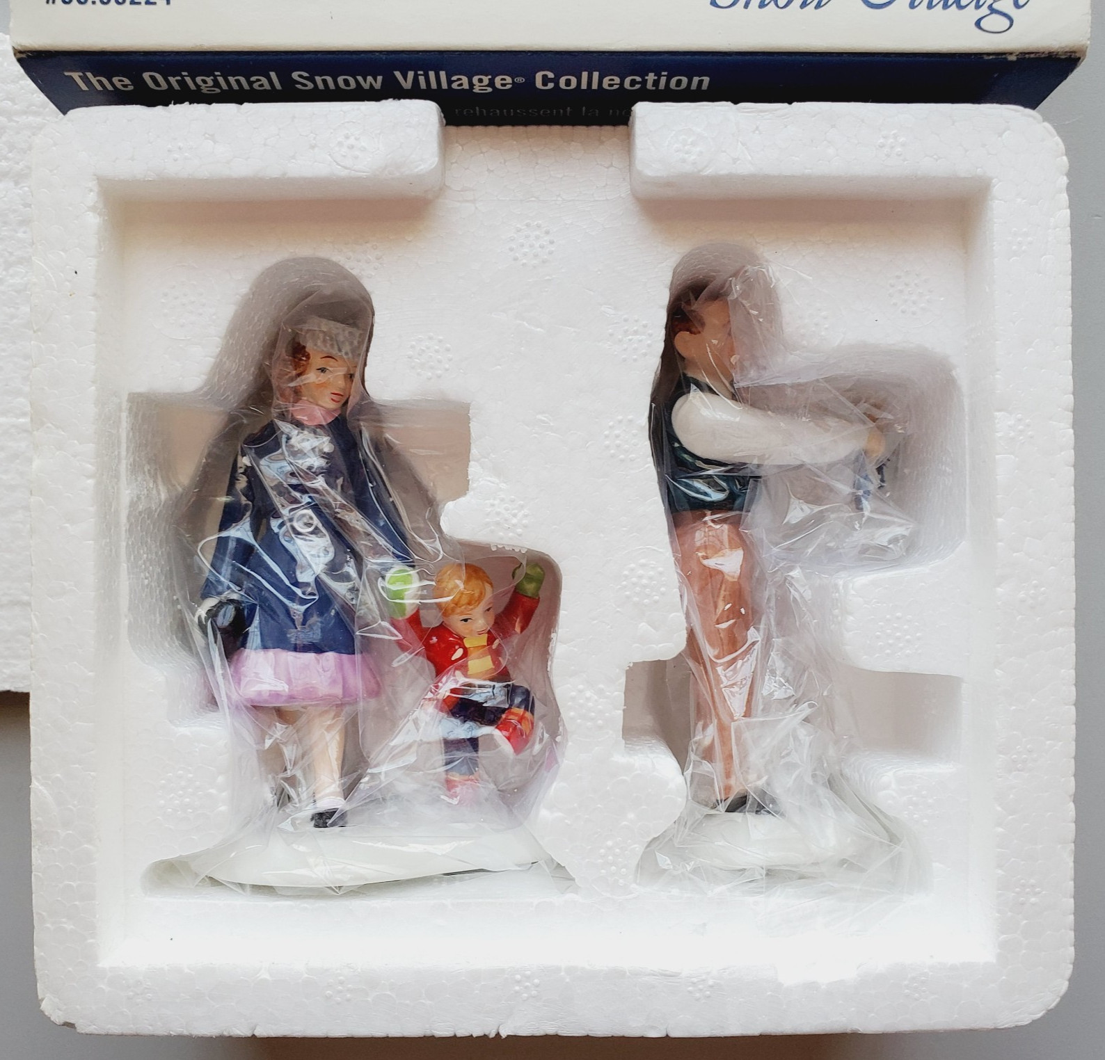 Department 56-Snow Village Brand New Shoes #55224 NEW💖
