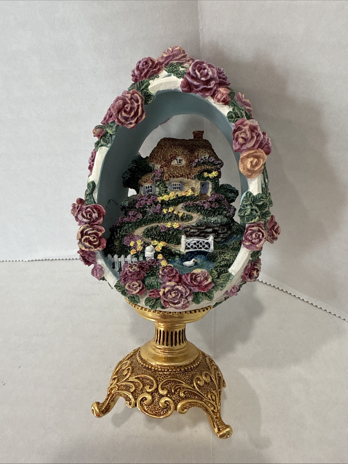 Franklin Mint Rose Blossom Cottage Village Figurine Limited Edition egg Gold