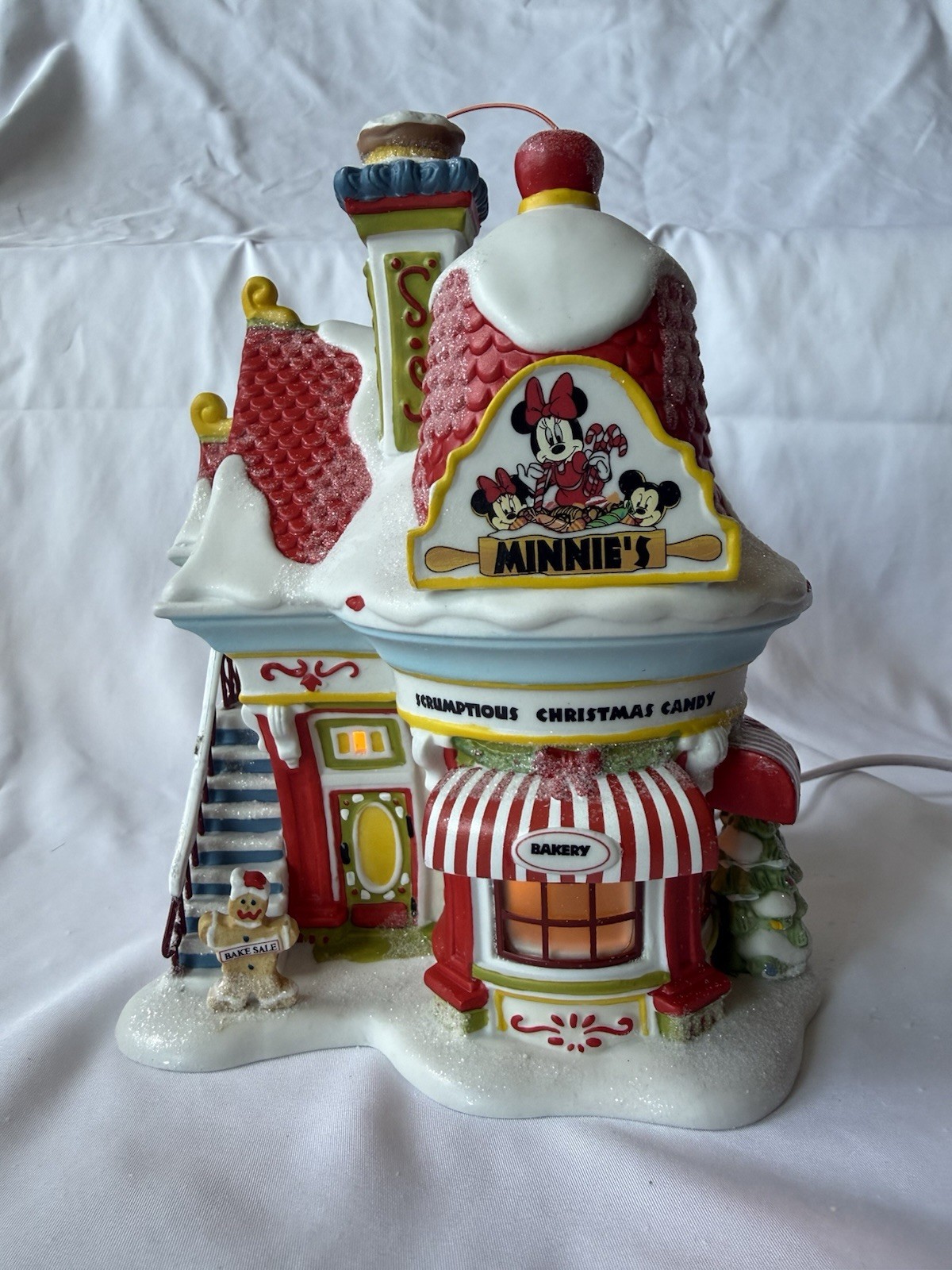 Disney Department 56 Mickey’s Merry Christmas Village Minnie’s Bakery Boxed
