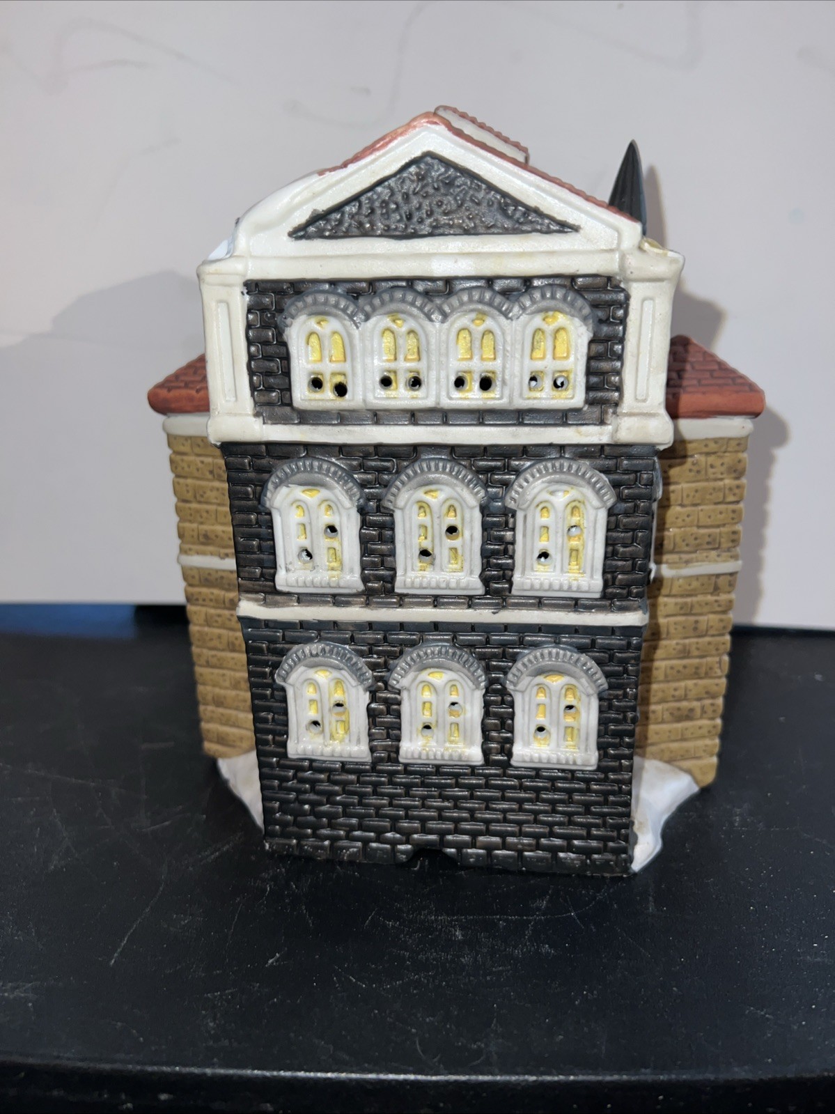 VINTAGE 1995 Trim A Home City Hall Christmas Village Building Smoke FREE Home
