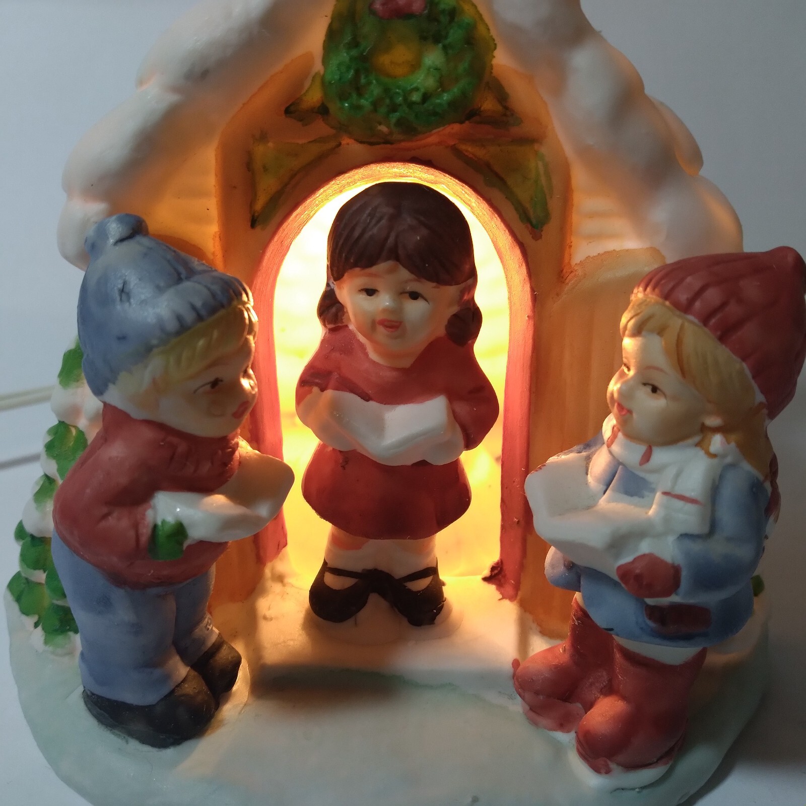Vintage Christmas Village Church House With Carolers Lights Up 7.5 in. x 5.5 x 5