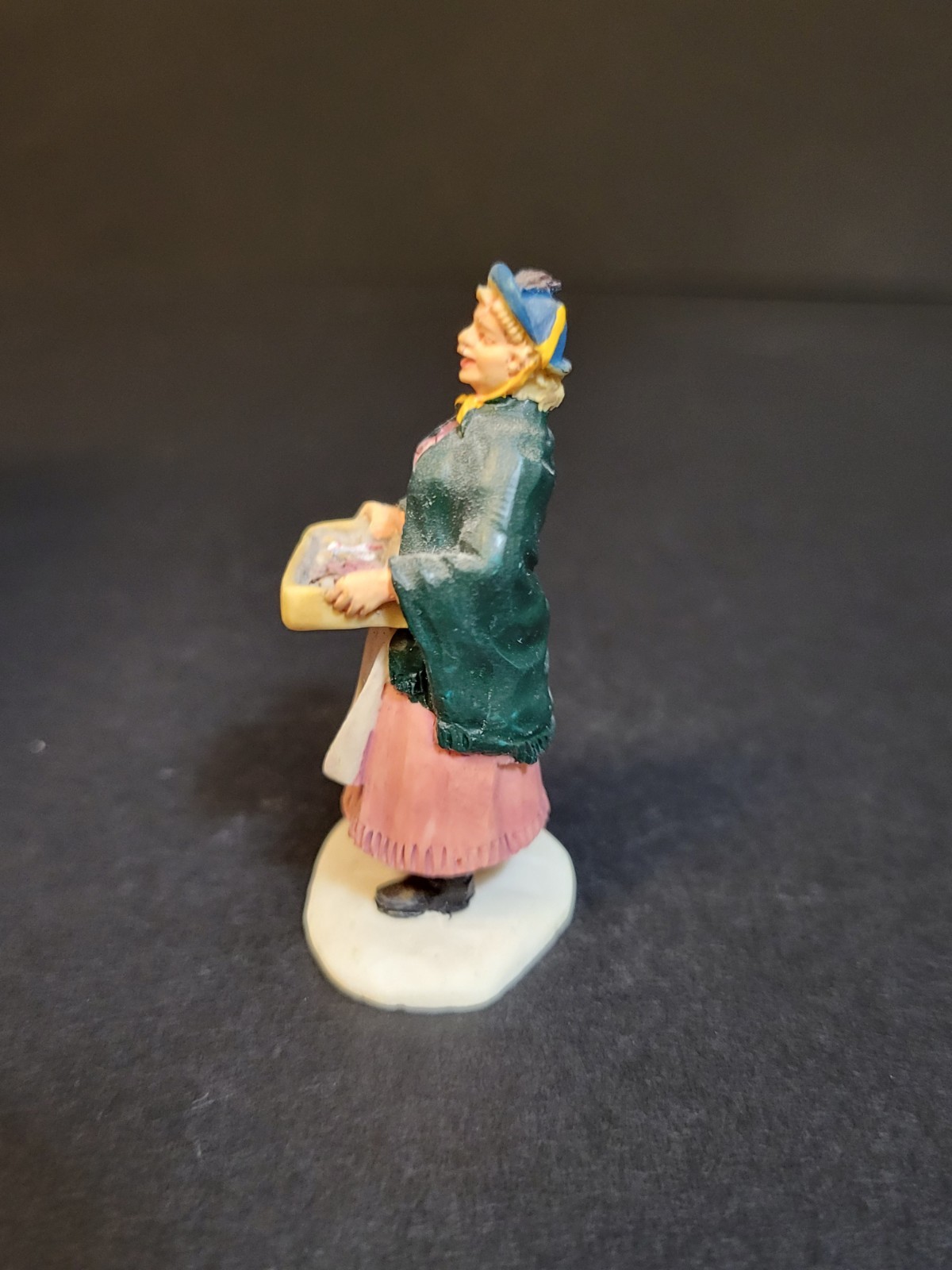 Lemax Christmas Village Town Confections 92270 Victorian Candy Vendor Seller