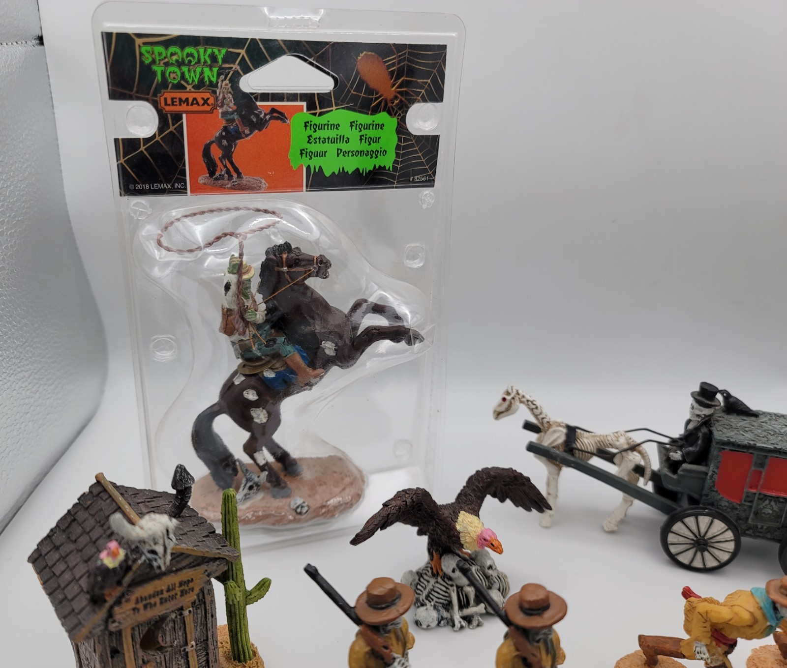 NEW Lemax Spooky Town “Ready For Action” Wild West Halloween 12 Figures