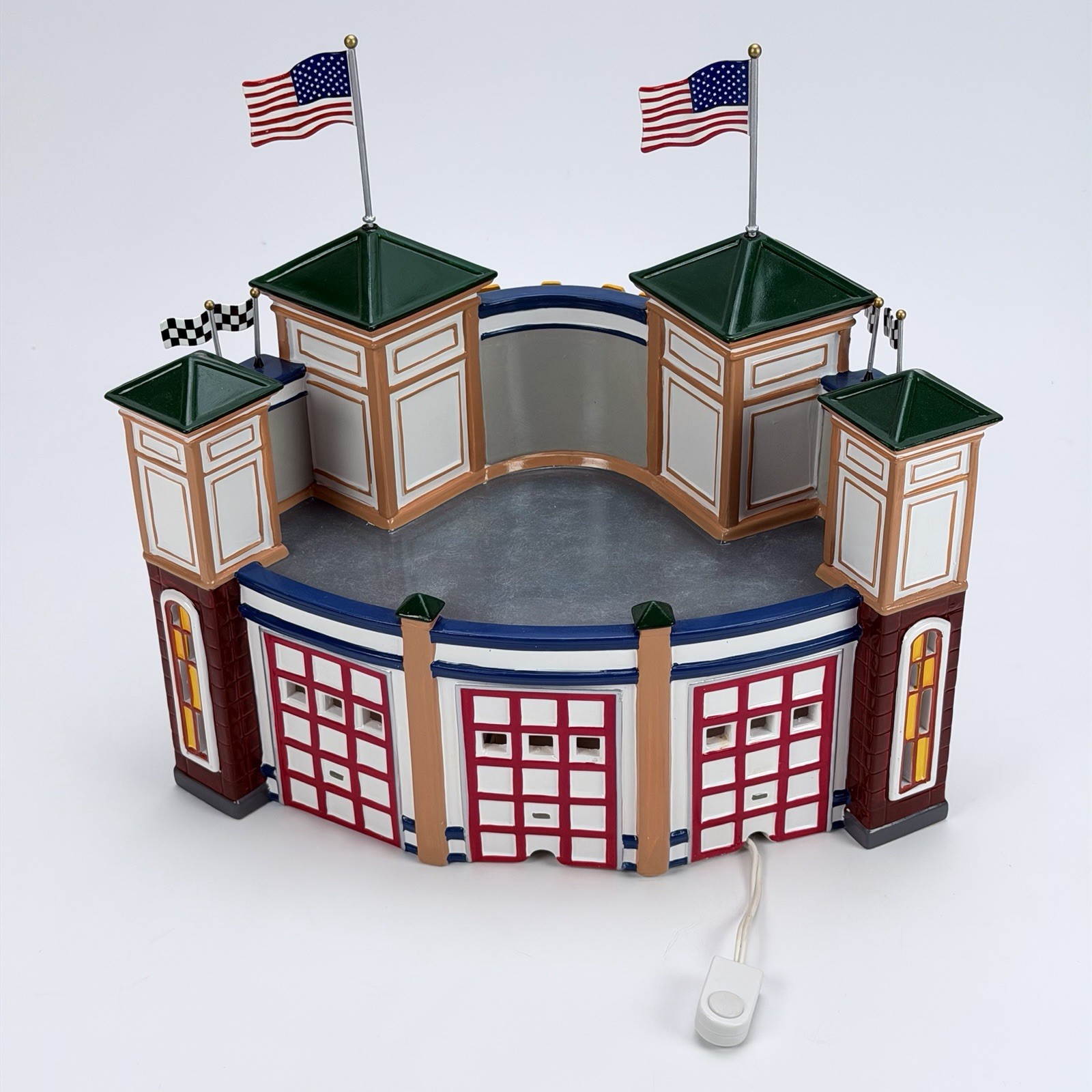 2005 Department 56 NASCAR CAFE Snow Village (lights up) w/ Car