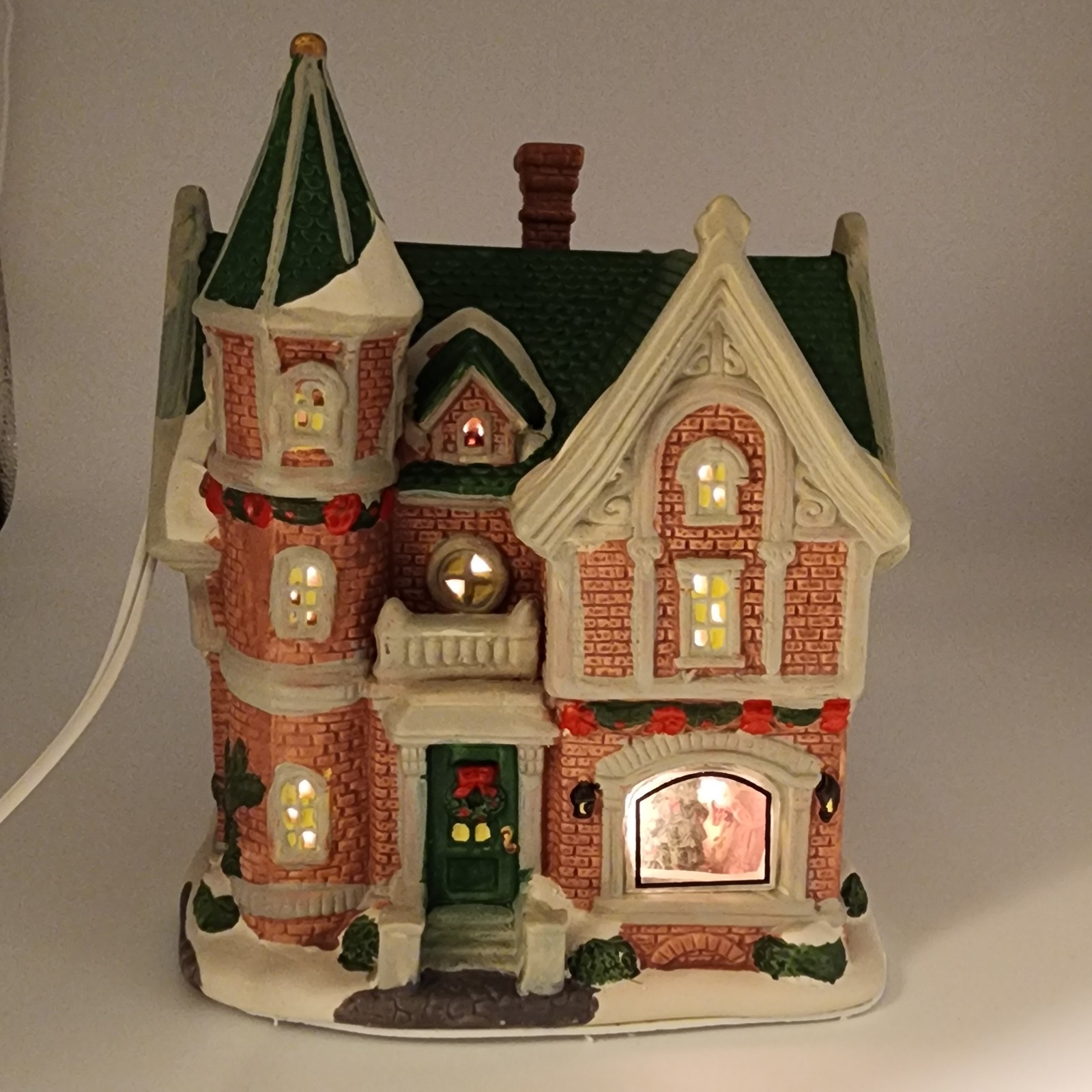Enchanted Forest Victoria Christmas House Lighted Victorian Holiday Village Box