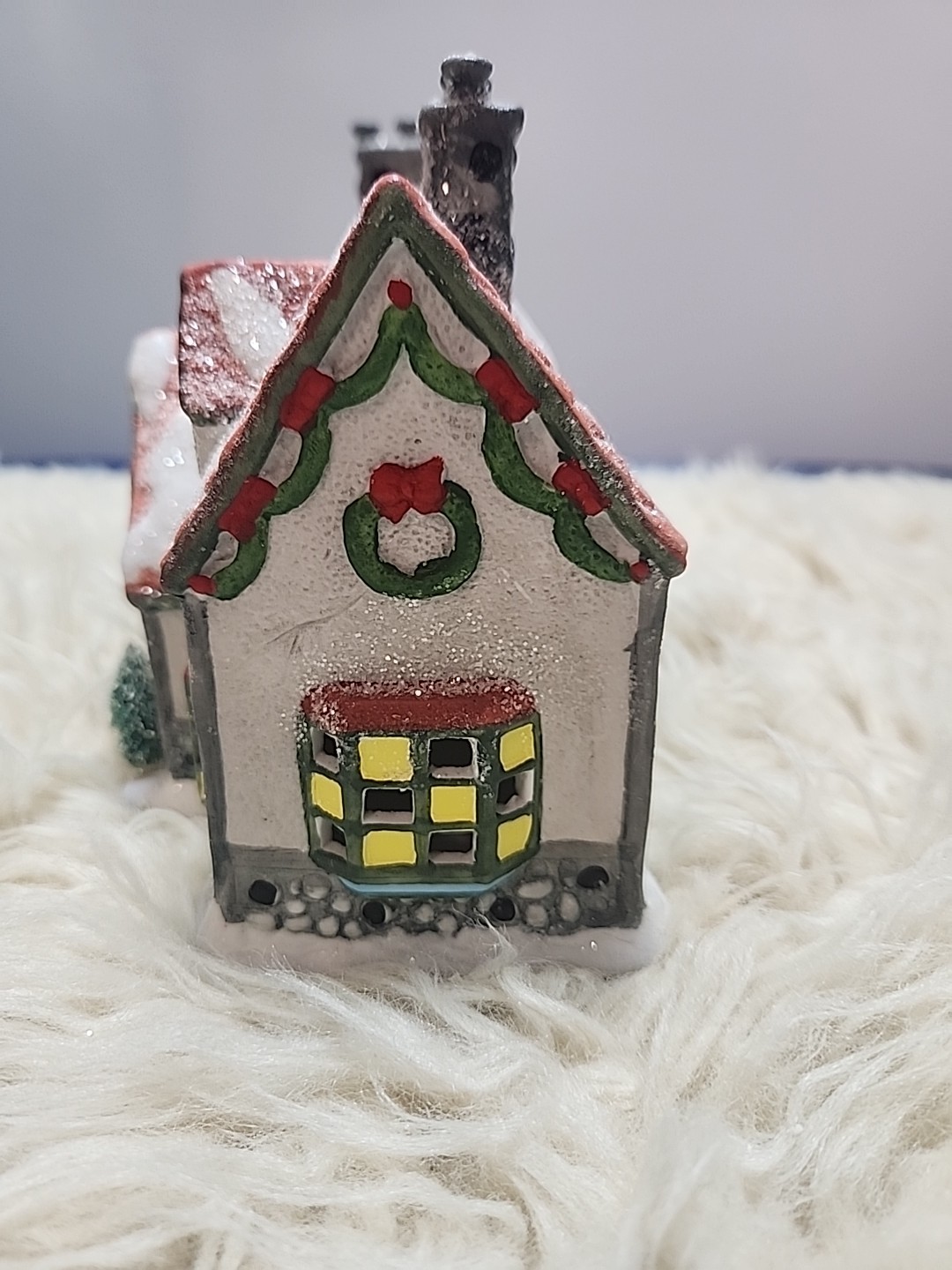 Kringle Mountain North Pole Christmas Village Lot Of 3 Elves,Reindeer,Santa