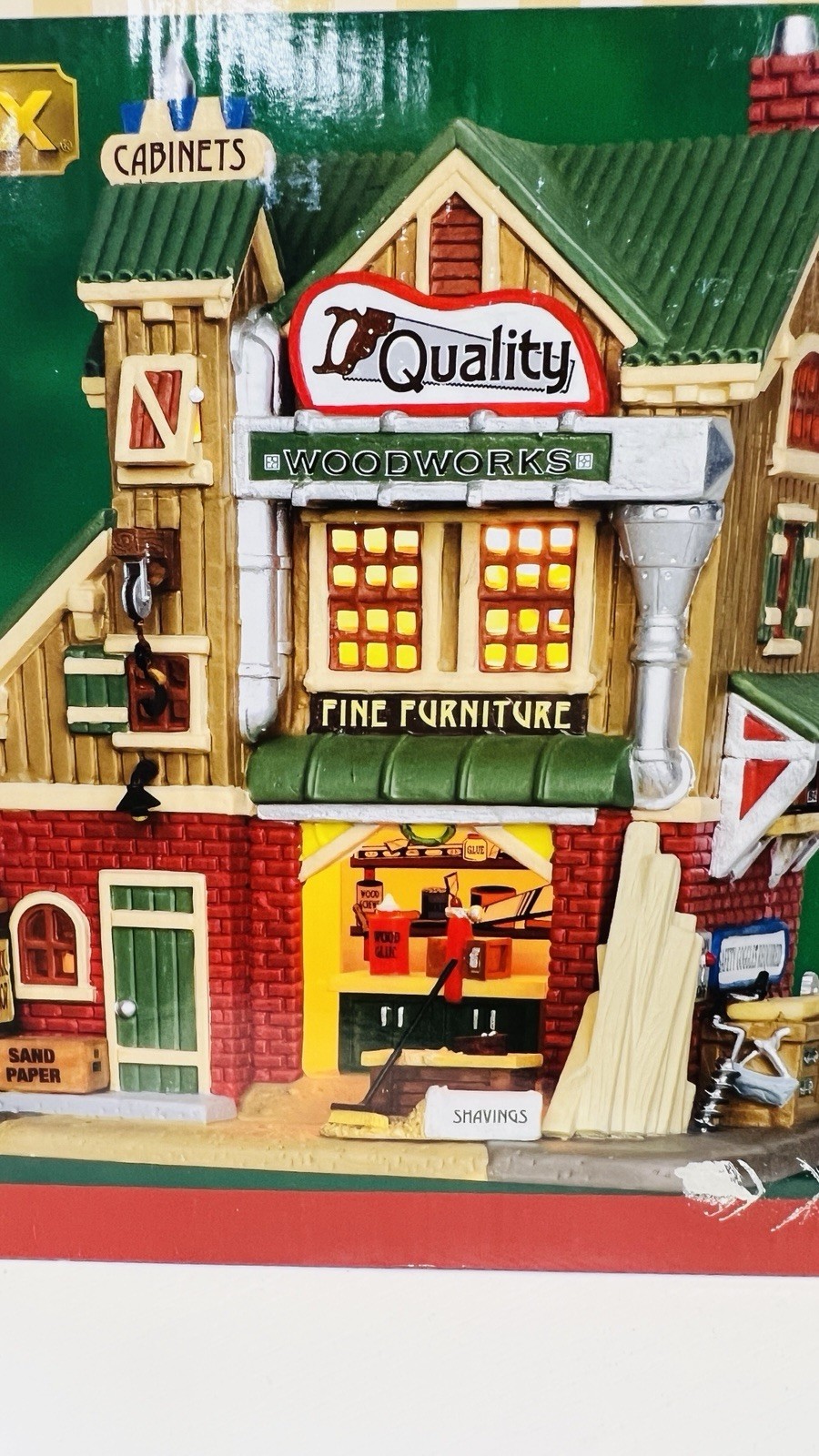 Lemax “ Quality Woodworks Fine Furniture & Cabinets” 35528 Retired 2013 NEW !