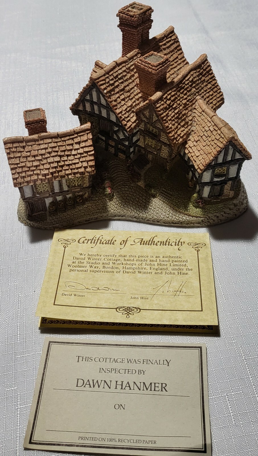 Vintage 1981 signed by David Winter STRATFORD HOUSE Cottage Figurine,original