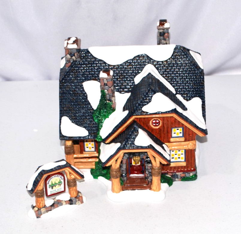 Vintage 2002 Department 56 Snow Village Moonlight Bay Bunk & Breakfast Tested
