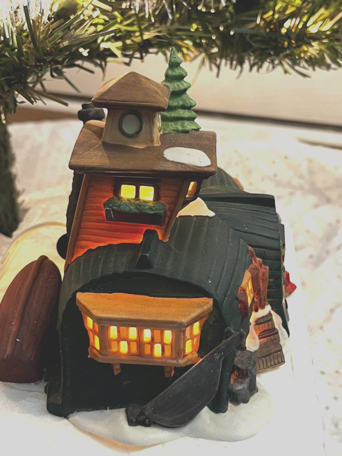 ✨“PEGGOTTY’S SEASIDE COTTAGE” • DEPT 56 • DICKEN’S VILLAGE 1989 • LIGHT KIT