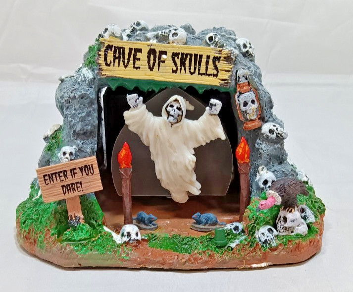 Lemax Spooky Town Cave Of Skulls 2013 #34602