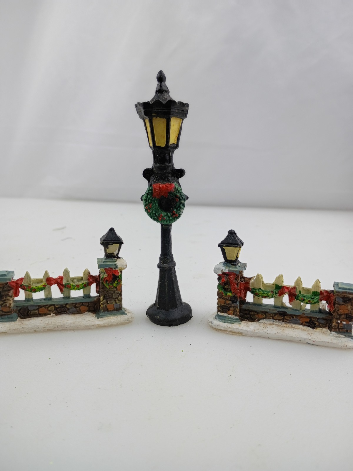 Square Village Lamp post , And 2 Brick Stone Wall Fence Christmas Village Town