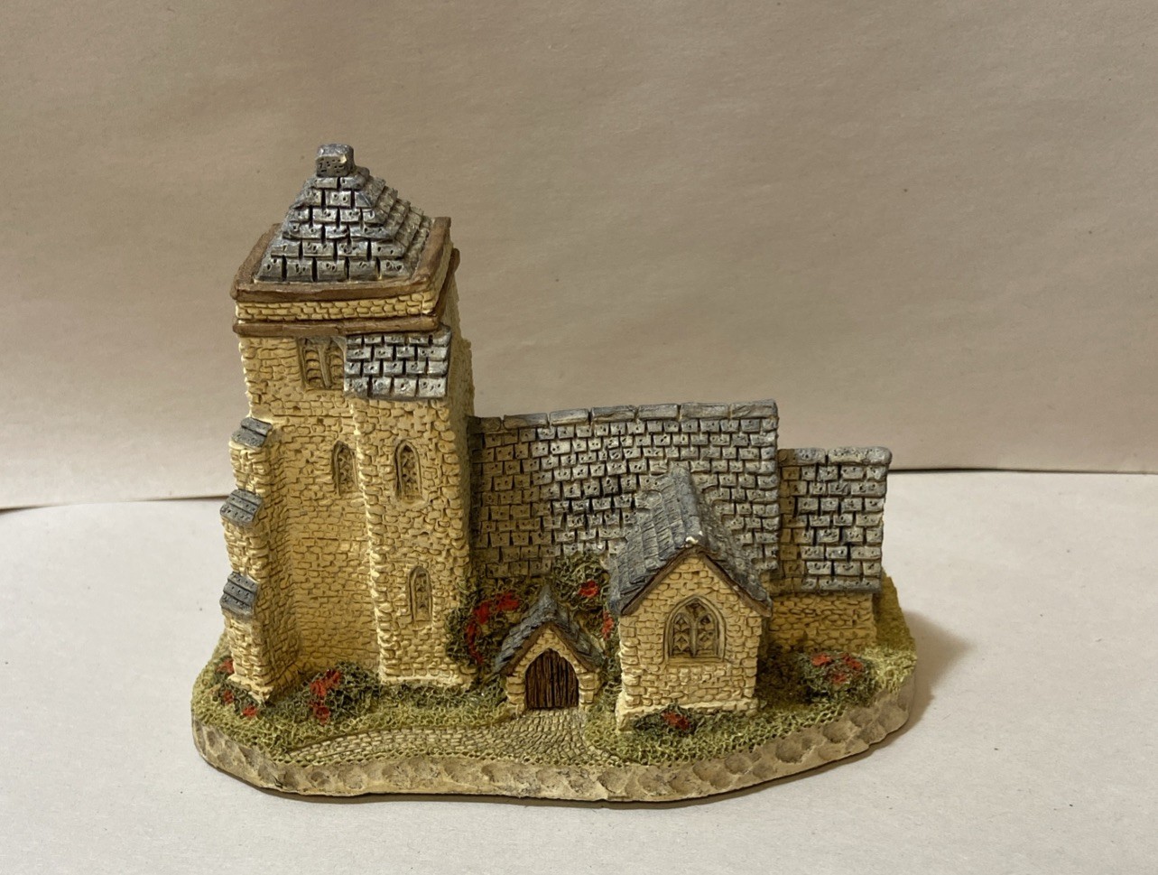 St. George’s Church By David Winter 1985 Hand Painted Made In England