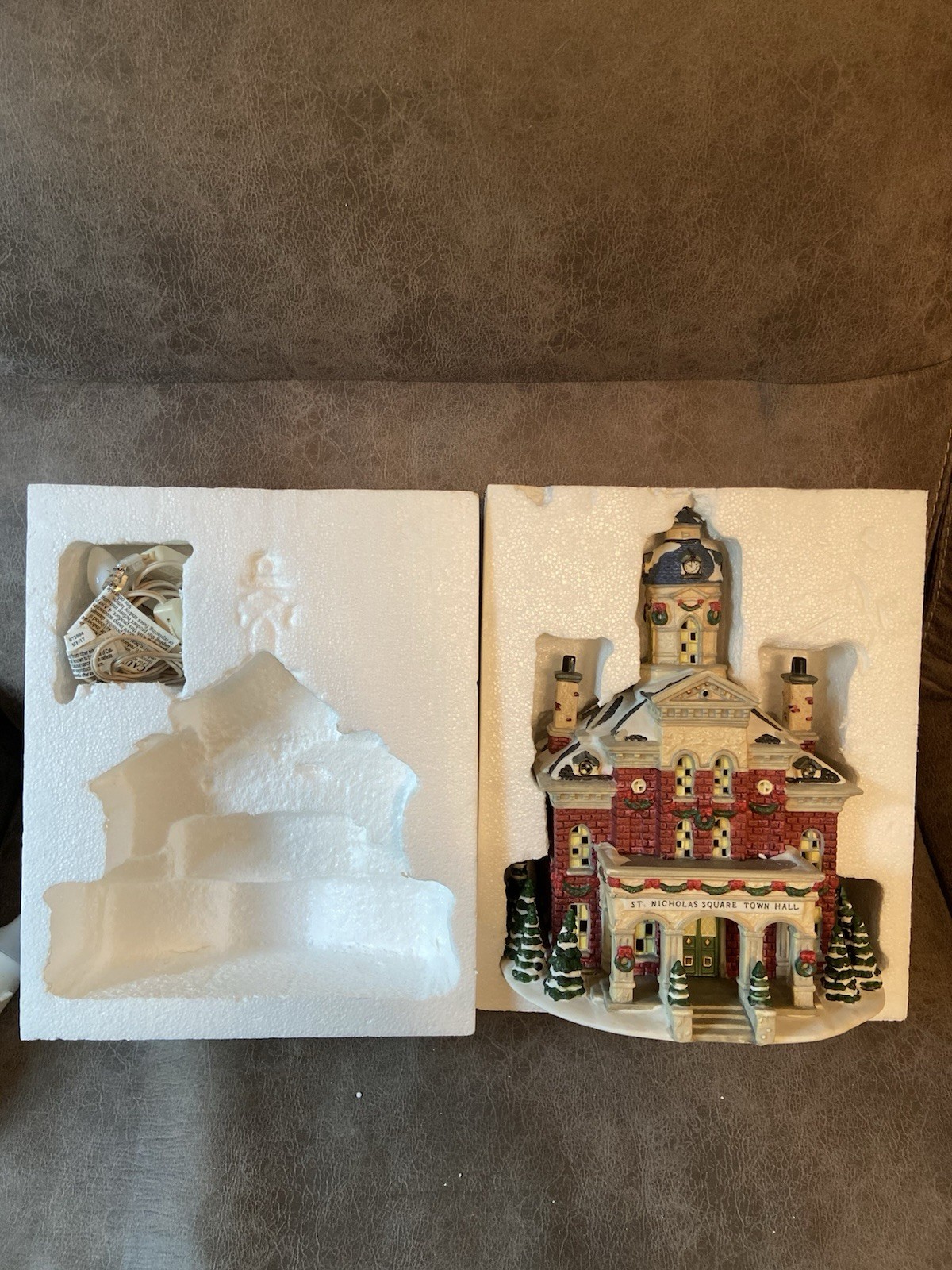 St. Nicholas Square Christmas Village 2002 Town Hall Illuminated with Box