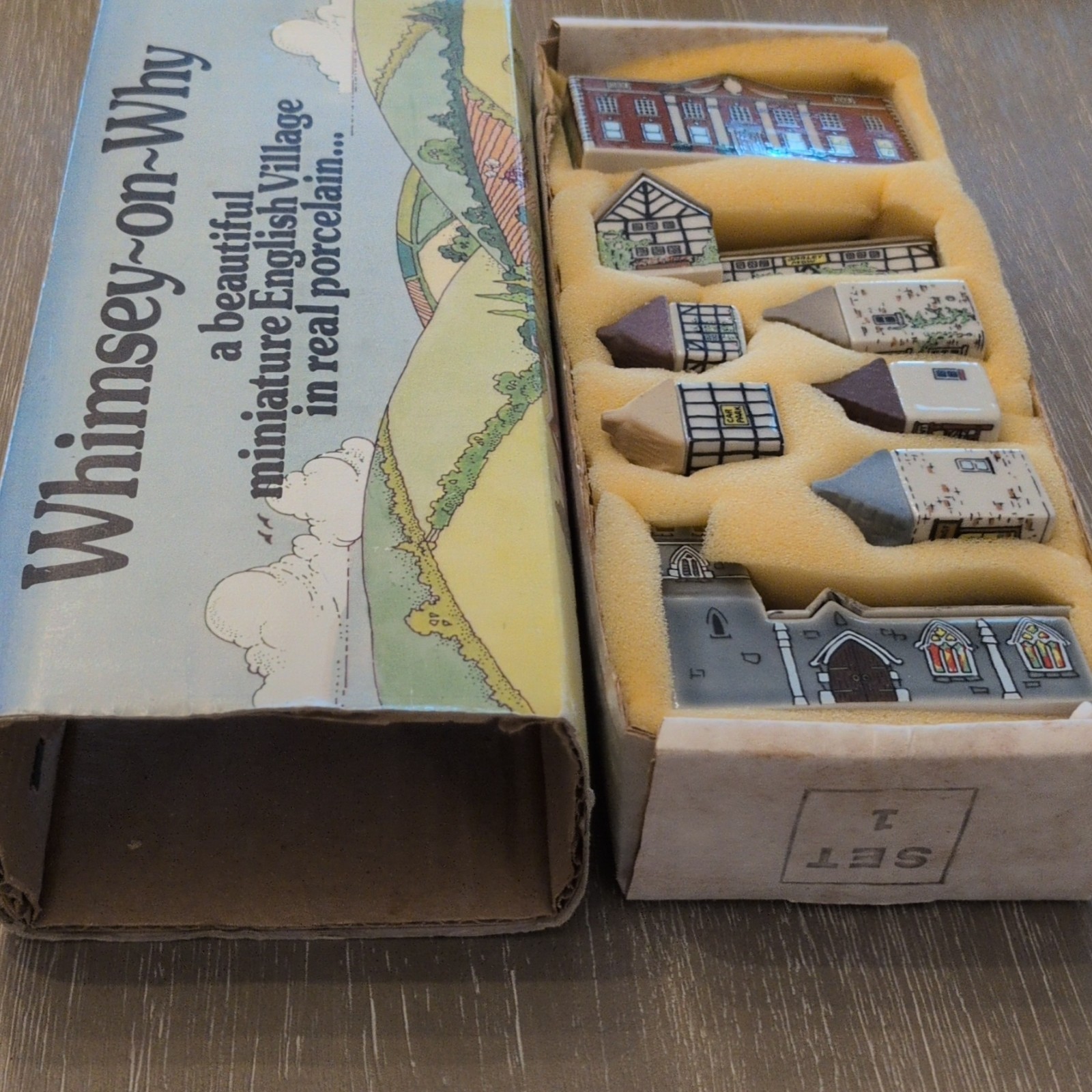 Wade Of England Whimsey-on-Why English Village Miniatures Porcelain Set 1