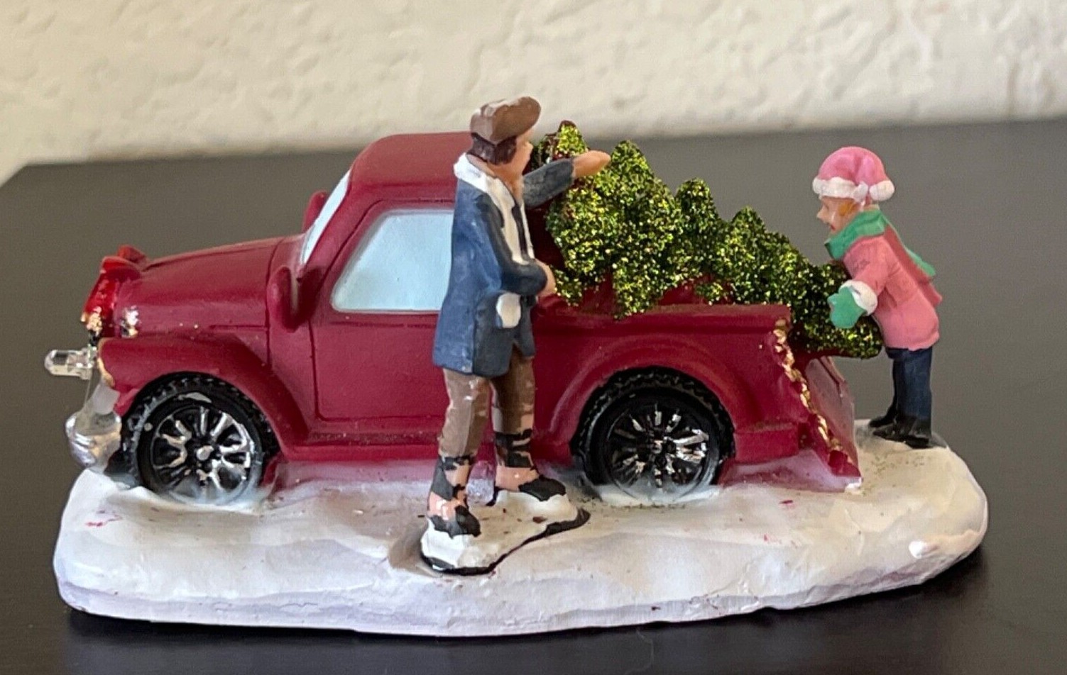 Holiday Time Christmas Village REPAIR THE CAR Indoor Decor LED Lights New