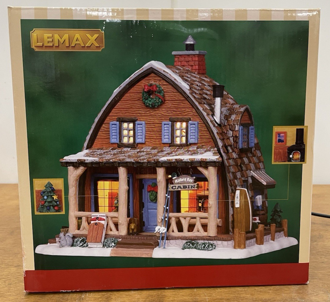 Lemax Lighted Mallard Bay Cabin – New in Box – 2011 Christmas Village