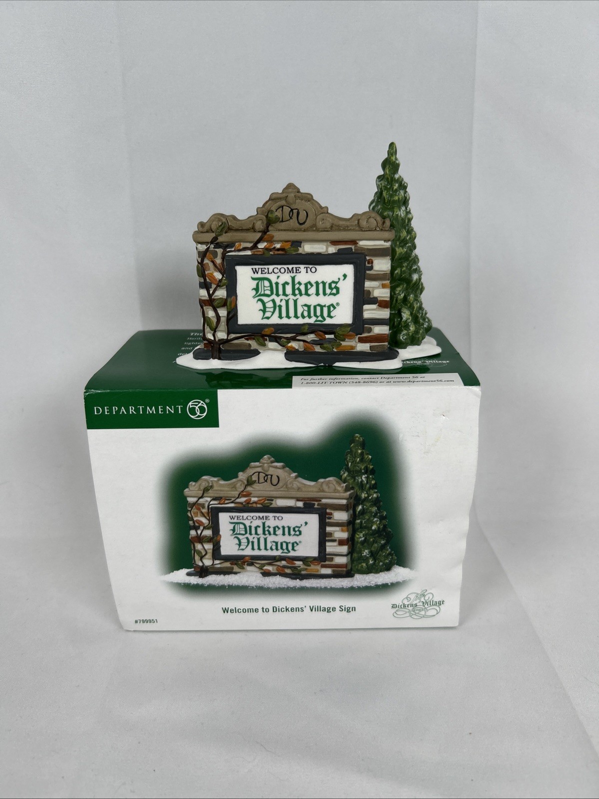 Christmas Department 56 Welcome To Dickens Village 6” Welcome Sign #799951 2007