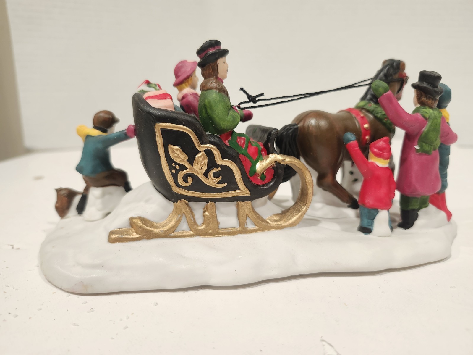 Victorian Village Collectibles “The Old Towne Horse Drawn Fire Engine” 1999