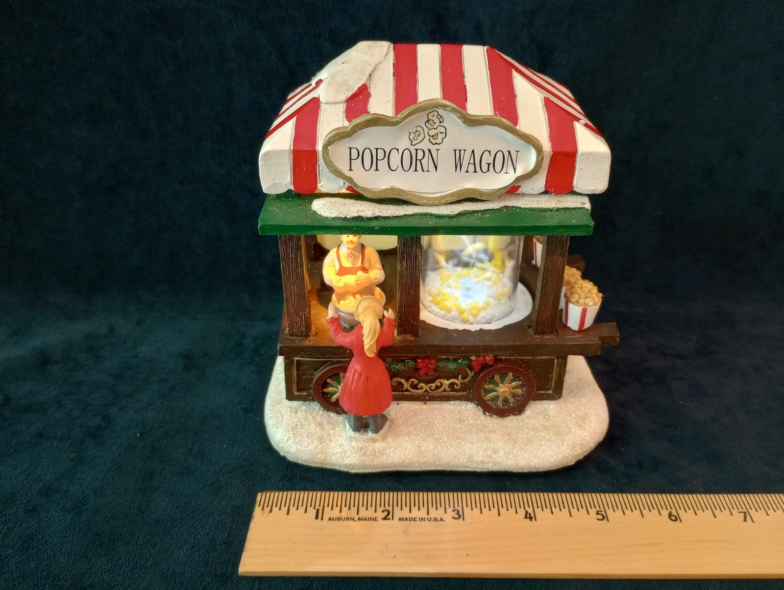 St Nicholas Square Popcorn Wagon w/ Light Moving Popping Corn Christmas Village