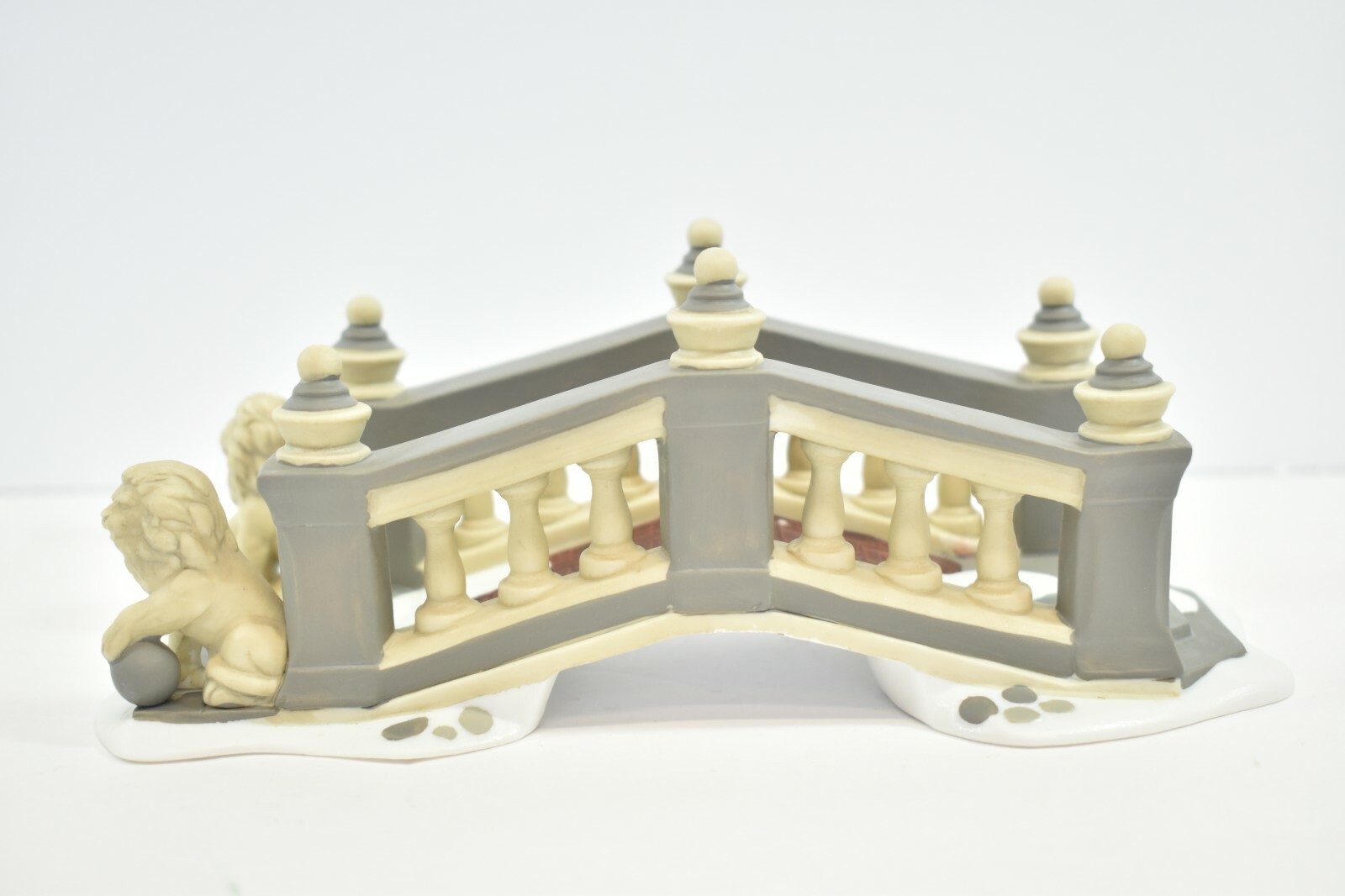 DEPARTMENT 56 LIONHEAD BRIDGE #5864-5 Heritage Village Collection
