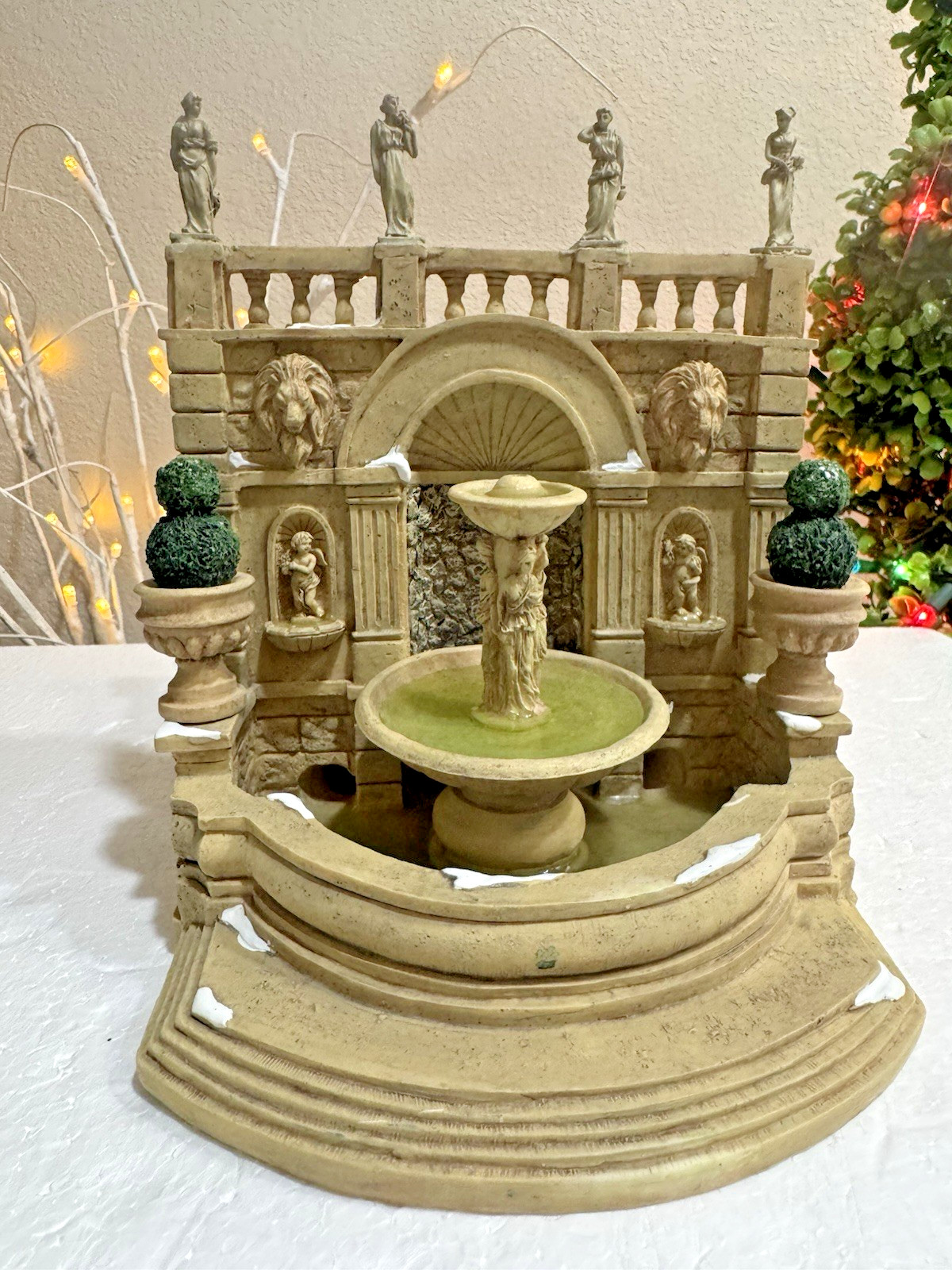CAMDEN PARK FOUNTAIN – 52705 – SNOW VILLAGE – DEPARTMENT 56 – *Read