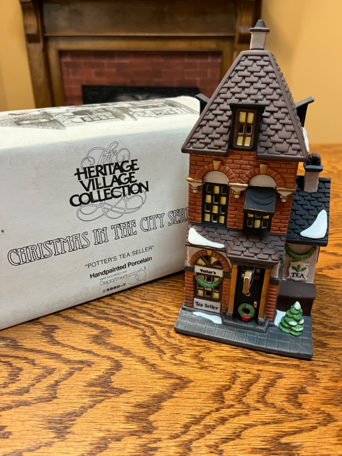Dept 56 Dickens Village Pieces Select Snow, Christmas in City Heritage Light IOB