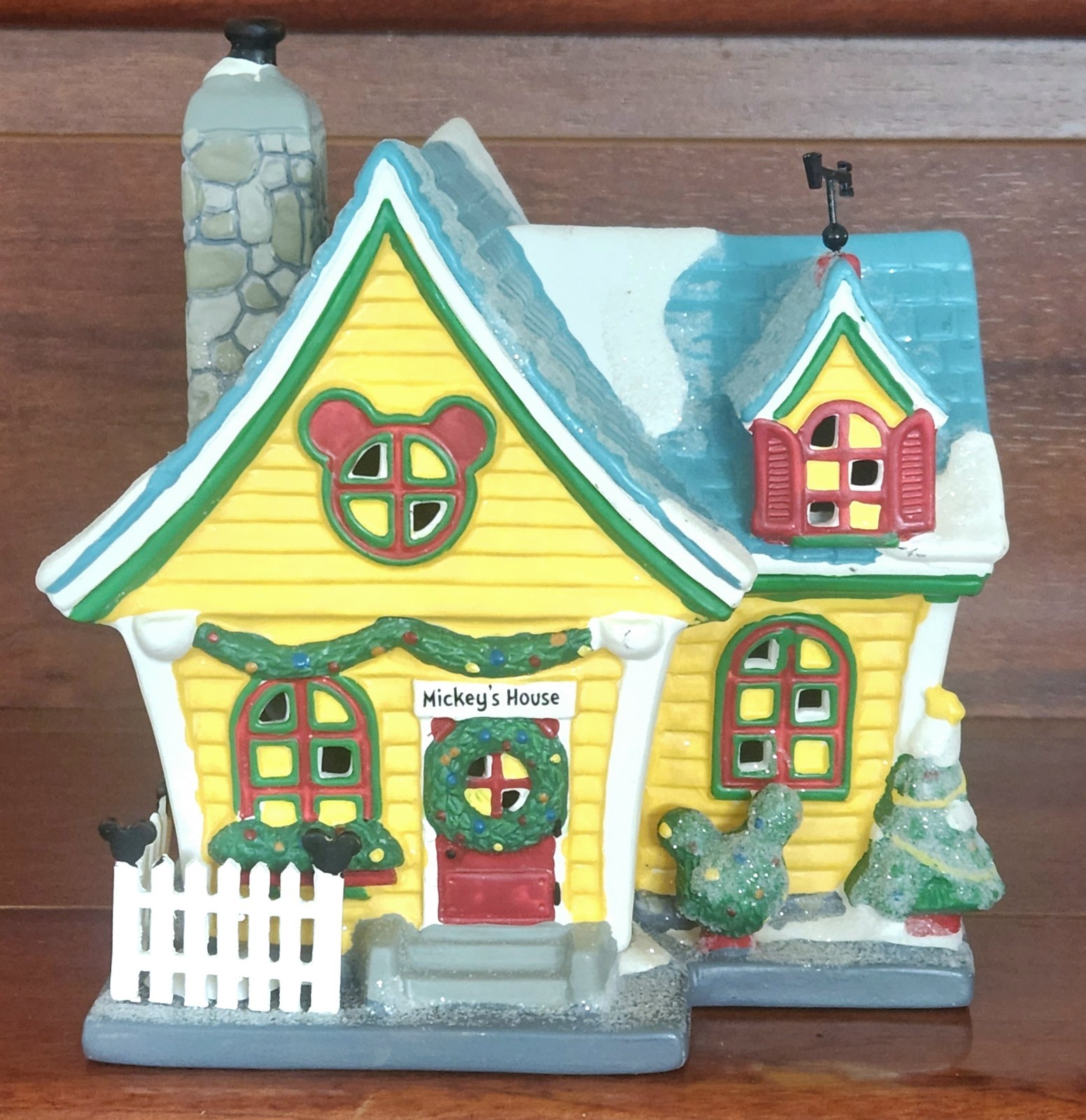Dept 56 Disney Merry Christmas Village MICKEY’S HOUSE Lights Up No Box XLNT COND