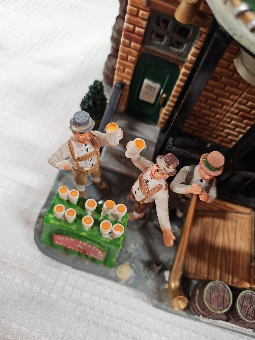 Carole Towne Collection Yulesteiner Brewery Animated With Music 3 Pcs Need Glue