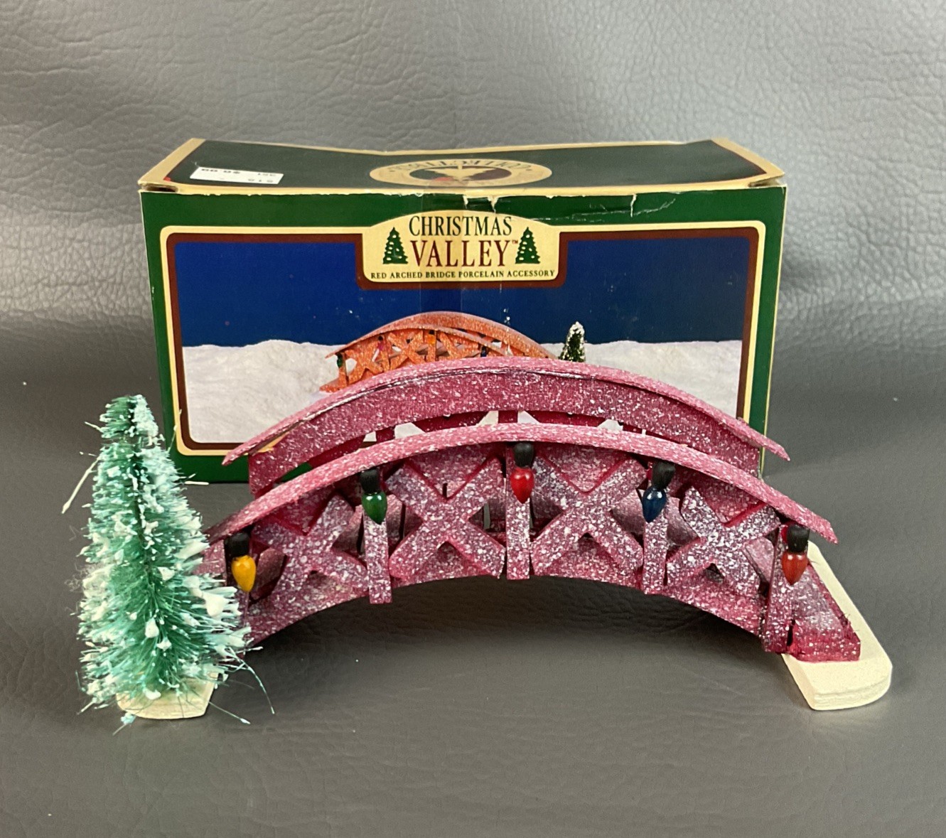Christmas Valley Red Arched Wooden Bridge 1995 Accessory 7″ x 3″