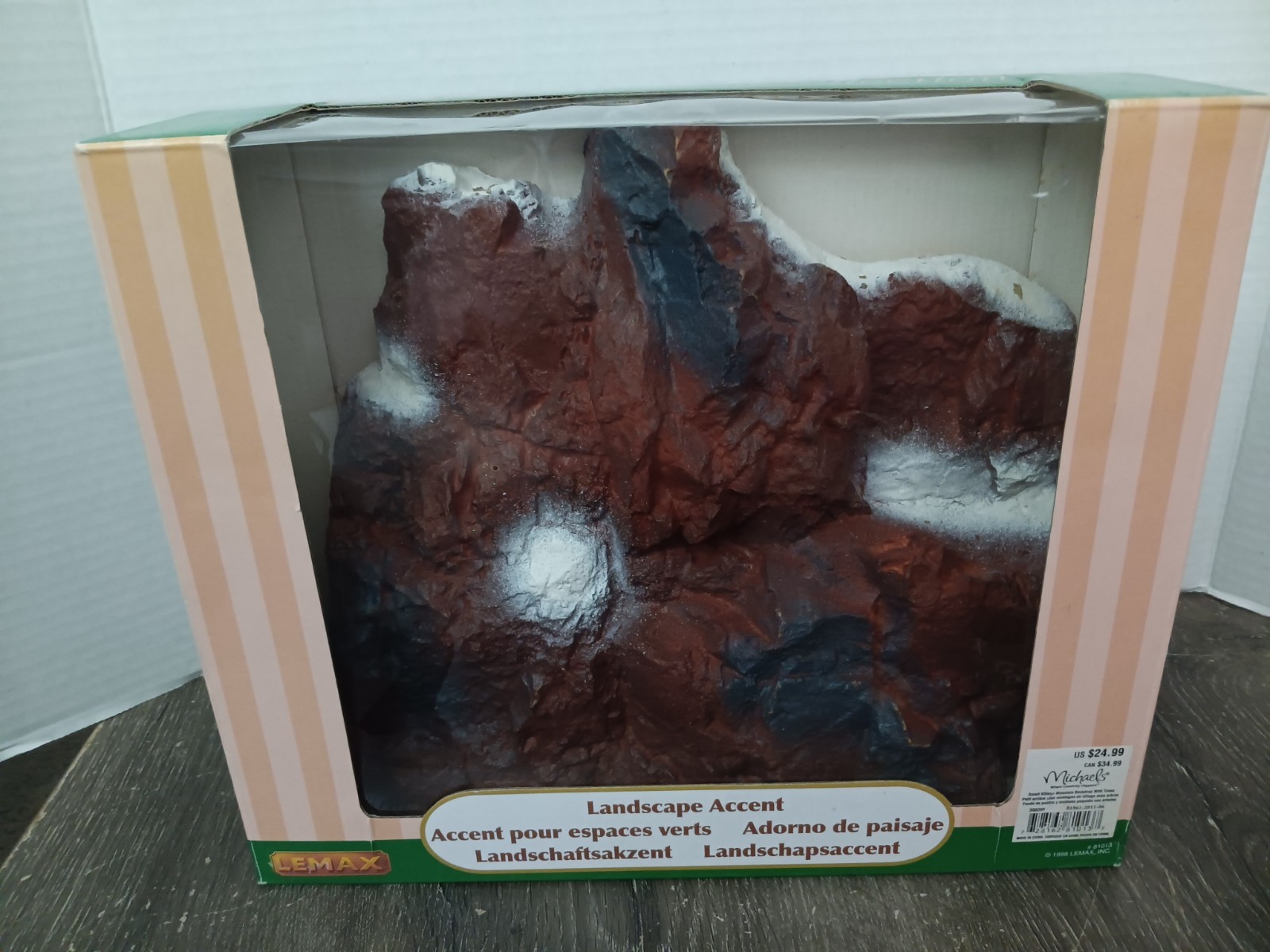 Lemax LANDSCAPE ACCENT Small Village Mountain Backdrop No Trees, 81013